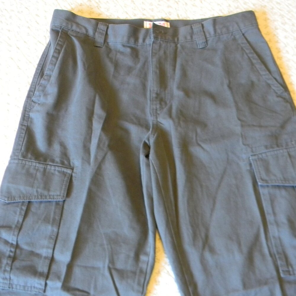 Old Navy Favorite Khakis Men Gray Cargo Pants 34x30 Preowned Never Used